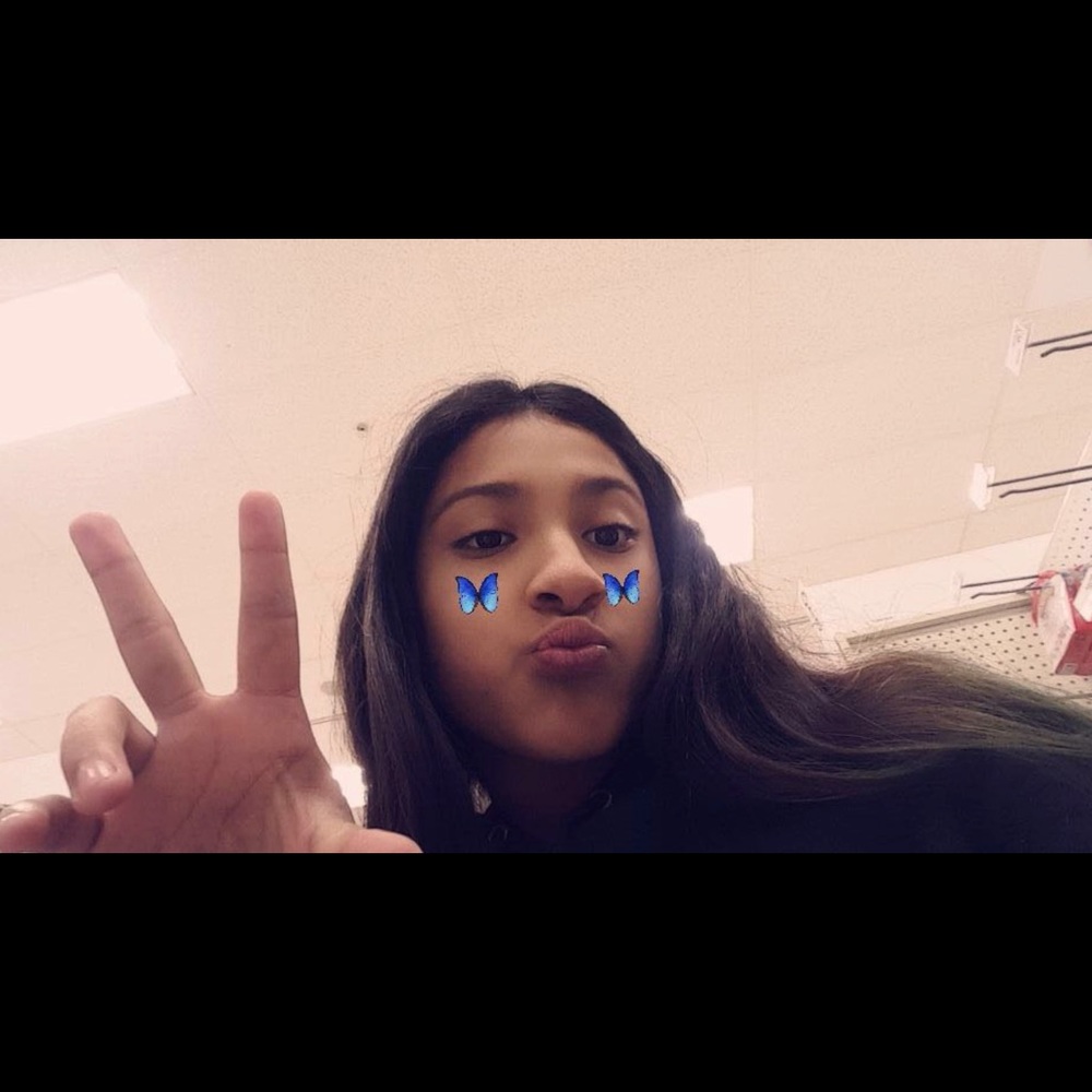 Meet your Posher, Elena